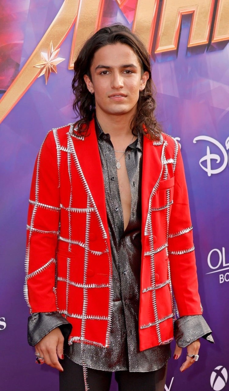 Aramis Knight